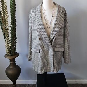 Maurices Tan and Black Houndstooth Patterned Blazer